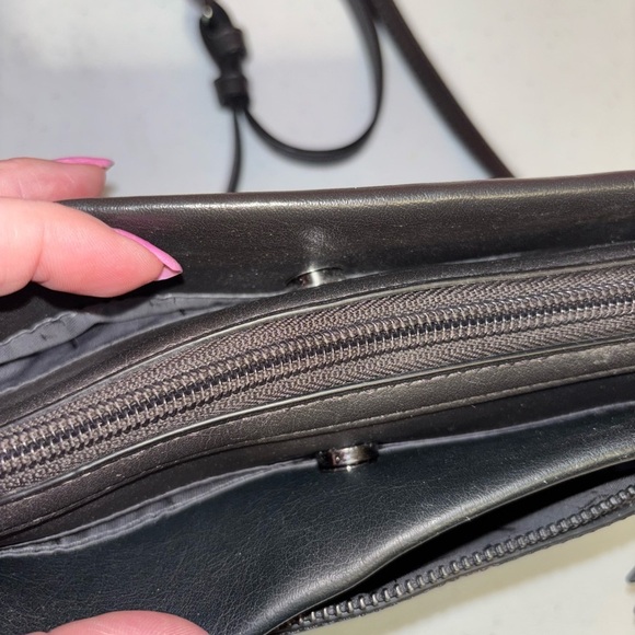 Simply Vera Vera Wang Black and Gray Floral Crossbody Bag - Picture 8 of 14